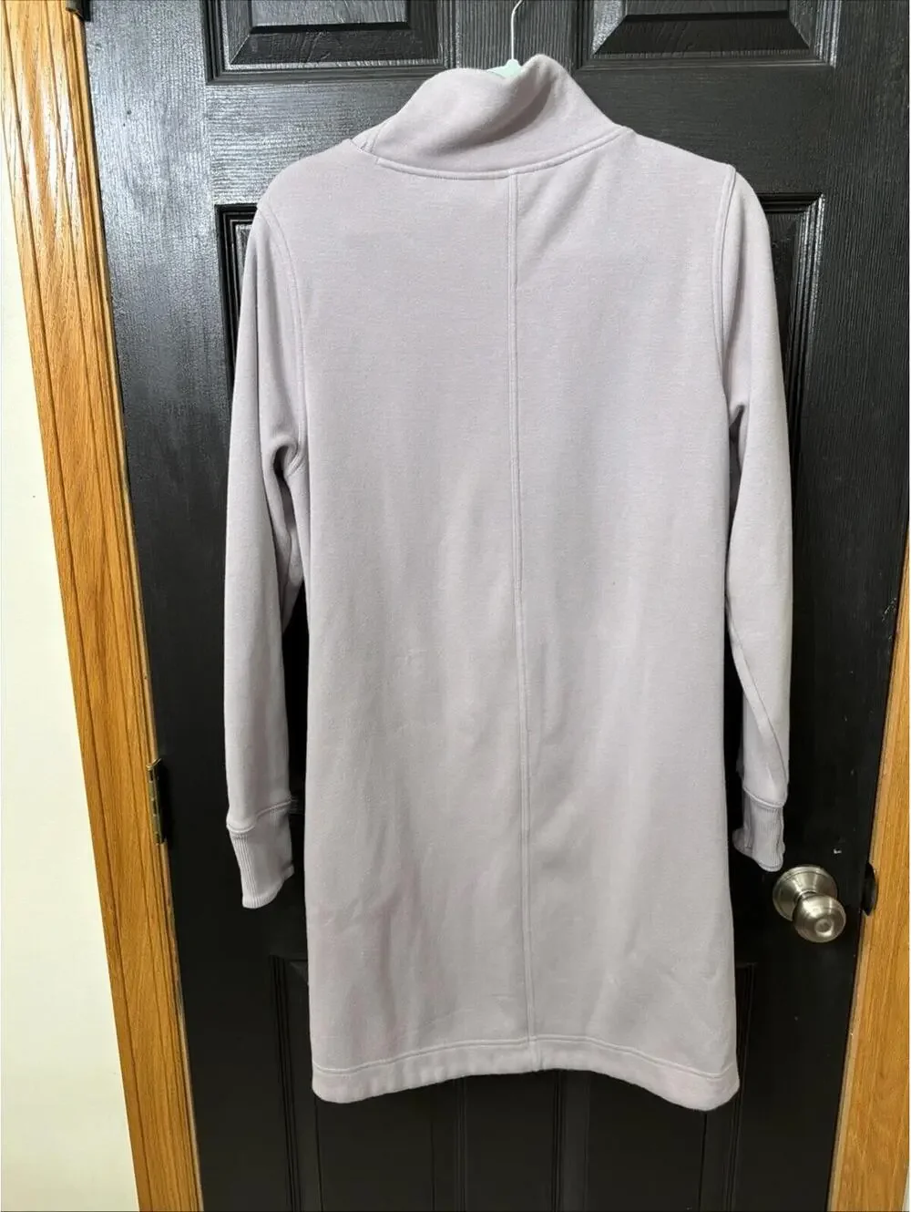 Athleta Cozy Karma Sweatshirt Dress Lilac Fleece Lined Thumbholes Women M Pocket - Picture 9 of 9